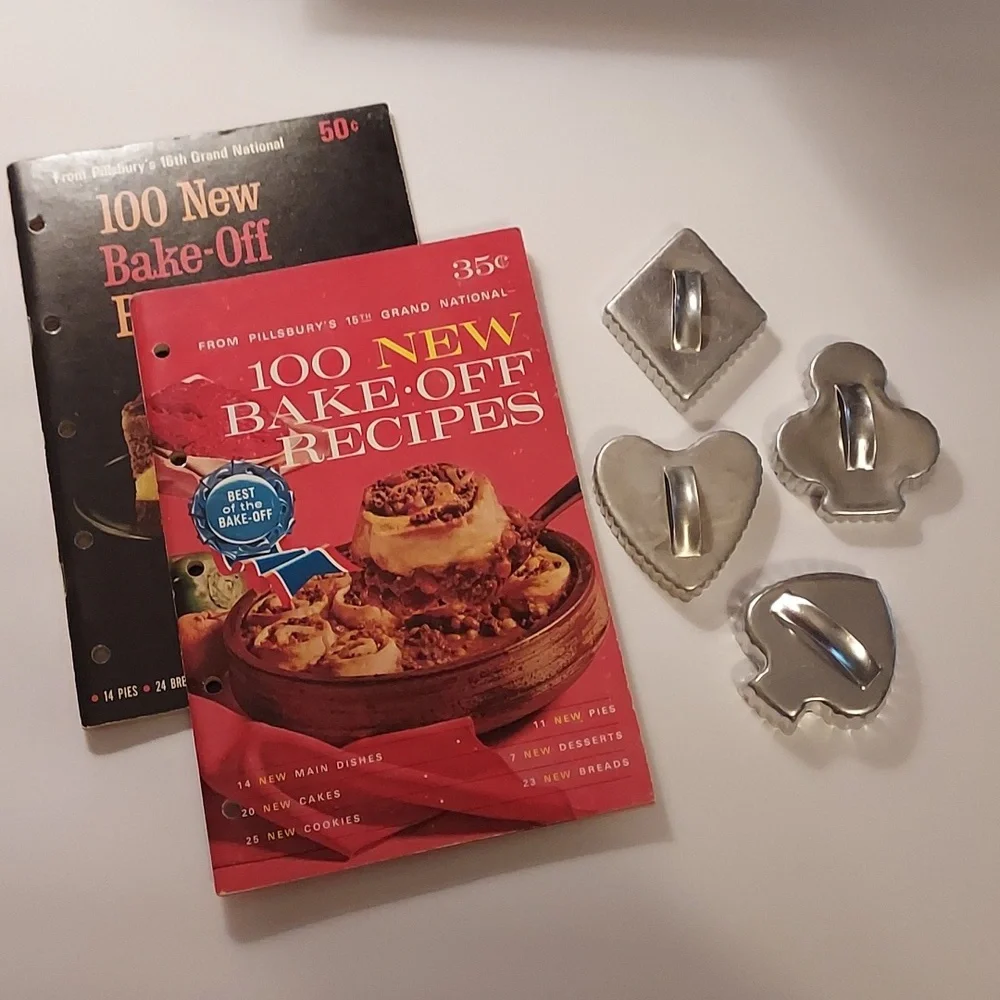 Vintage Cookie Cutters Deck of Cards theme plus cookbooks